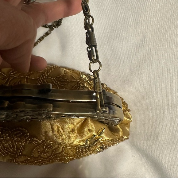Ornate Gold Embroidered Clutch - Picture 10 of 16